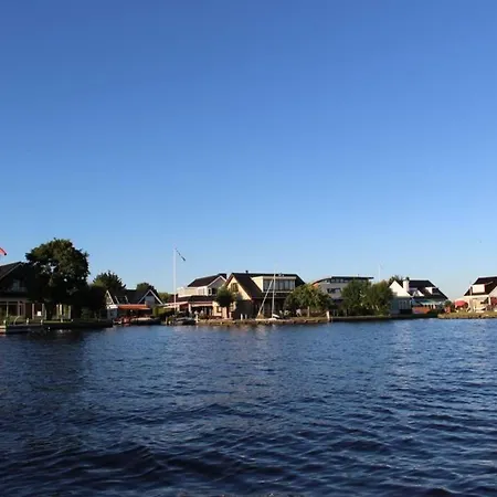 Comfortable On Island Between The Lakes 빌라 *