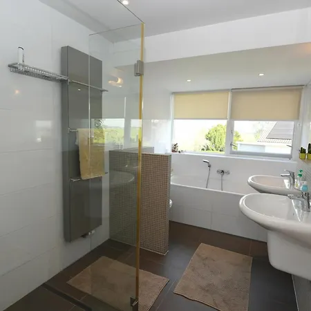 Comfortable On Island Between The Lakes Villa Kaag