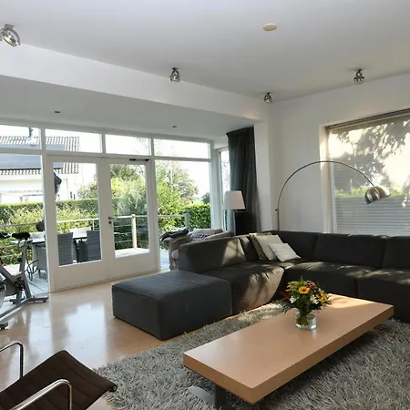 Comfortable On Island Between The Lakes 빌라 *