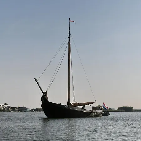 Comfortable On Island Between The Lakes Kaag